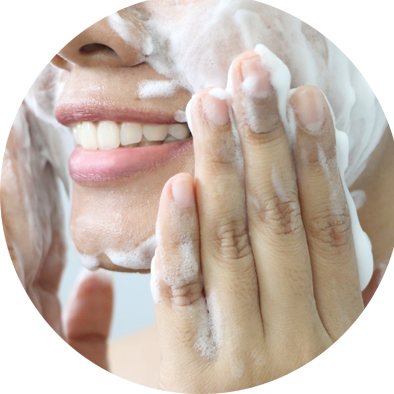 cara-mencegah-kulit-berminyak-mencuci-muka