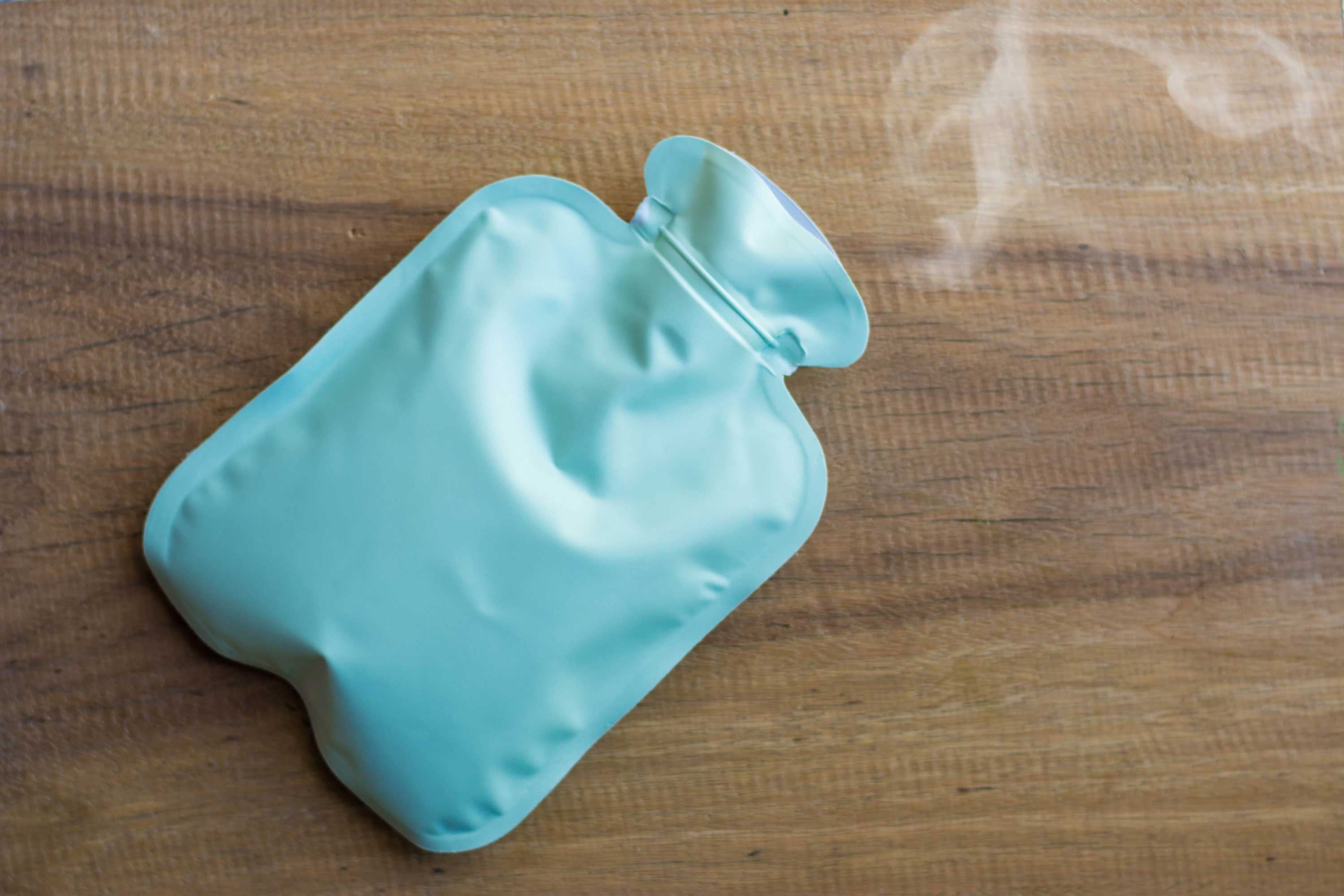 kompres-air-hangat-jerawat-di-ketiak